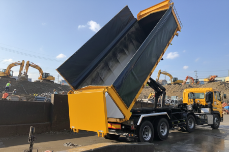 電動式の天蓋（コボレーン）によりシート掛け作業を省略できるイメージ